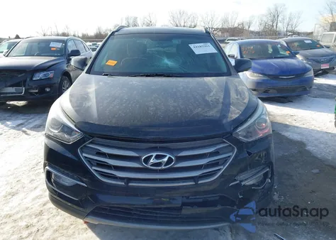 2017 Hyundai Santa Fe Sport 2.4L z USA, uszkodzony, nr VIN 5XYZUDLB8HG390934